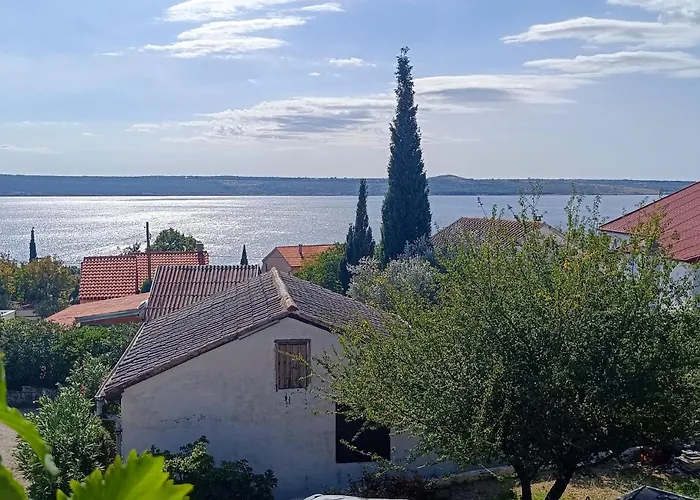 1 Bedroom Awesome In * Maslenica