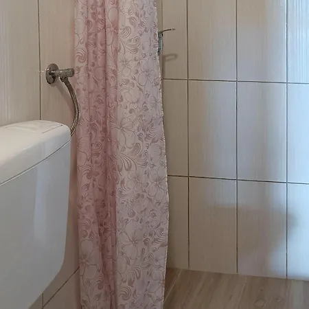 1 Bedroom Awesome In Apartmán