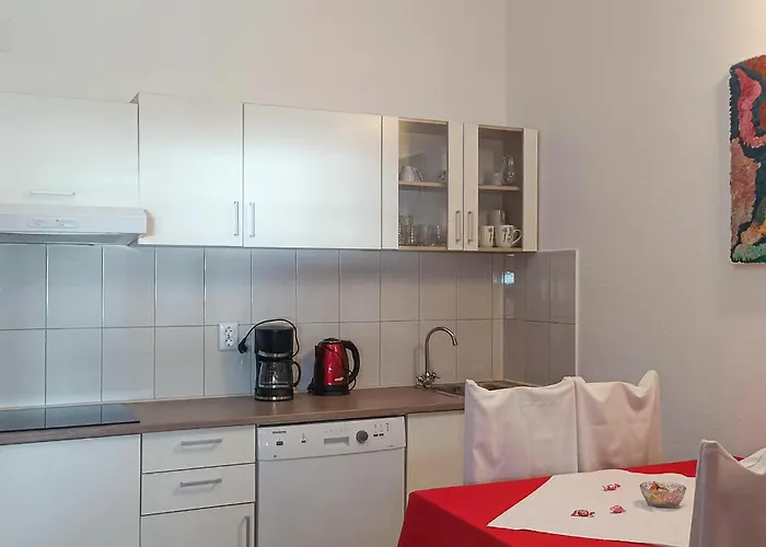 Apartment 1 Bedroom Awesome In *